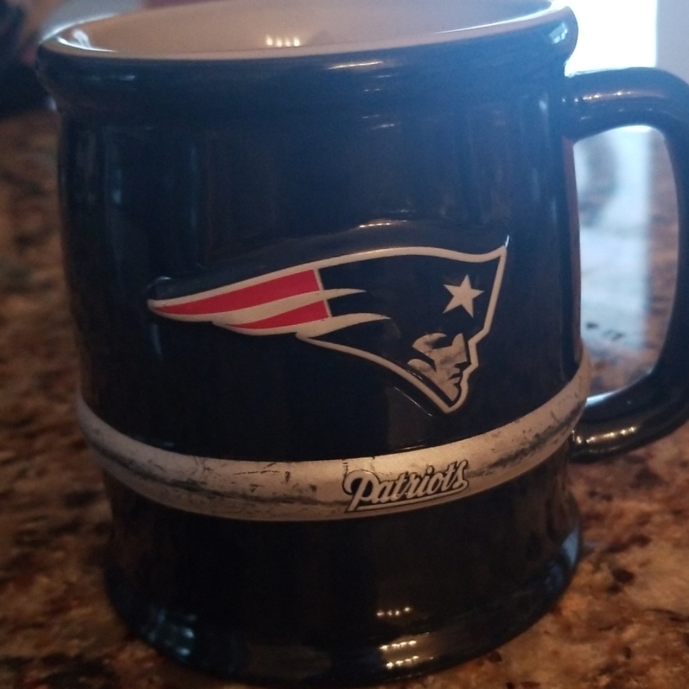 Patriots mug EUC